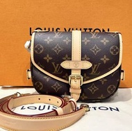 LOUIS VUITTON Saumur BB 單肩斜跨包