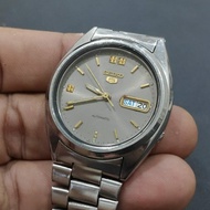 SEIKO 5 21J REF. 7S26-3040 Circa 2007