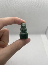 Green Lion Carving Jade Stamp 绿石狮翡翠印章