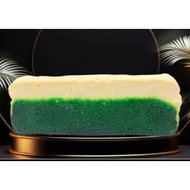 KEK LAPIS SARAWAK LUMUT CHEESE
