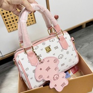[Free keychain] Women's basic shoulder crossbody handbag size 18cm with cute patterns and free dog k