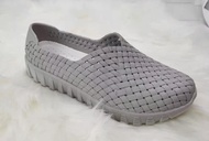 Rubber Sneaker for women kasut perempuan HEUS