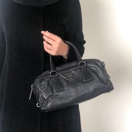 【 日本直送　名牌中古包 】PRADA プラダ ハンドバッグ ブラック ロゴ レザー ミニボストン vintage ヴィンテージ オールド 2ces57
