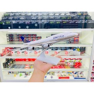 UNITED B747 30cm MB30049 Airplane Model