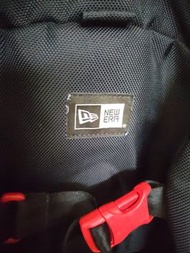 New Era 黑色紅色背包