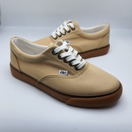 Gold city รุ่นNO501 รองเท้าผ้าใบชาย รองเท้าผ้าใบพื้นยางดิบ ทน กันลื่น