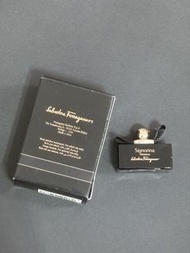 Salvatore Ferragamo Signorina Misteriosa 香水