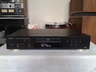 TEAC CD-P650 CD 機