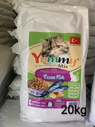 makanan kucing murah 20kg  yummy mix cat food 20kg
