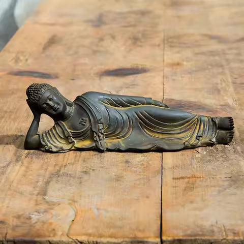 Buddha's Ornament Reclining Buddha Sakyamuni The Founder of Buddhism Buddhist Mood Desktop Ornament