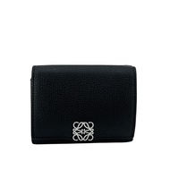 二手LOEWE 6CC 緊湊型皮夾，附 Anagram 三折設計，黑色。