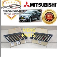 **TRITON 2005Y  FRONT GRILLE TANGKI SALOON * CROME + BLACK 7450A188 7450A187