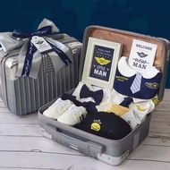 [SG Seller] ⭐ 12 pc Handsome Pilot Boy Newborn Baby Gift Set Luggage 3-6 Months ✈️