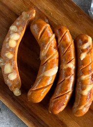 Cheese Bomb Sausage(ไส้กรอกชีสบอม) (260 กรัม/3 ชิ้น) ไส้กรอกเยอรมันสไตล์โฮมเมด อร่อยแบบชีสล้นๆ