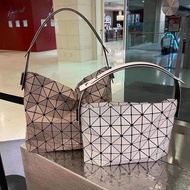 Issey miyake 2022 New Style Baguette Underarm Bag Summer Casual All-Match Commuter Bag Geometric Diamond Large-Capacity Handbag