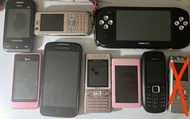 舊電話、錄音機、遊戲機（samsung, nokia, LG, alcatel, iriver）