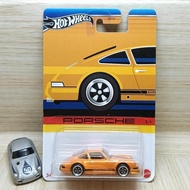 Hot wheels 1971 Porsche 911 Metallic Yellow Porsche series