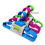 Children's Clothes Hanger J-Green J113
