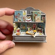 Miniature children's set, for a dollhouse and games with dolls, size 1:12