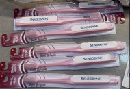 Sensodyne 舒適達細頭軟毛牙刷 (粉紅色)
