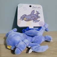 全新 烈咬陸鯊 Pokemon Center 日本正版 暈暈系列 毛公仔 掛飾吊飾 寵物小精靈 寶可夢 玩具 擺設 失去戰鬥能力 現貨 絕版