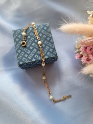 美國西洋古董飾品 /AVON 長形空窗米白球金色手鍊/復古首飾