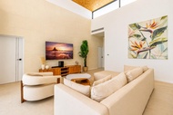 บ้านเดี่ยว 4 ห้องนอน 3 ห้องน้ำส่วนตัว ขนาด  ตร.ม. – หาดราไวย์ (*Modern 4BR Pool Villa w/ Gym & Games