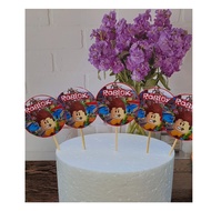 Roblox cupcake topper contains 12