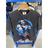 Two men's and women's amniotic fluid washed into old vintage heavyweight short sleeved T-shirts