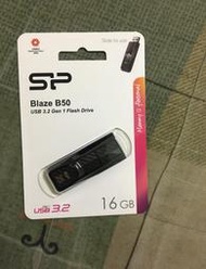 SP 廣穎 Blaze B50 16G 超跑隨身碟 (黑)