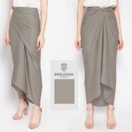 rok lilit satin wrap skirt polos premium - silver all size