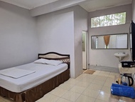 RedDoorz @ Kampung Istal Bogor