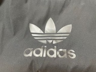 Adidas 黑色單肩包雲朵包