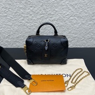 98新LV路易威登Petite Malle Souple系列黑色全皮軟盒子
