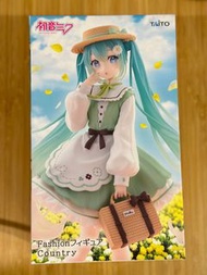 初音 Hatsune Miku Fashion Figure - Country Ver.