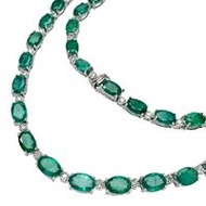 21.55ct emerald and 0.83ct diamond necklace in 18K white gold, 17.9g, 41cm, for women