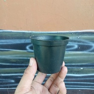 pot bunga kecil 8cm