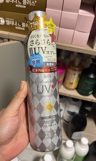 $110/支
現貨最後1支
2027/2 
日本🇯🇵製Ajuste 親子防曬噴霧 320ML夏日必備 😎🤍白色無香型
💥好用爆單款
🥇全台銷售冠軍🏆
🥇涼感❄️防蚊🦟又防曬☀️真的超好用！

⭐️⭐️