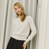 MAVE เสื้อรุ่น Melt Cardigan สี Off white