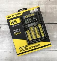 《GTS》 新款 NITECORE UM4 保固一年 全自動智能四槽精準充電器/QC快充 21700保護板可充 SC4