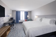 Garner Hotel Pecos By IHG