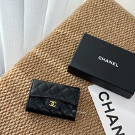 S5637-CHANEL  黑荔枝口蓋卡片零錢包AP0214