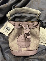 Coach 薰衣草C Logo bucket  mini Coach Mini Dempsey Bucket Bag In Signature Jacquard With Stripe And Coach Patch