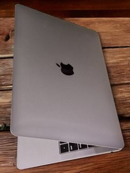 M1 MacBook Air 13” 16/256 單機 完美