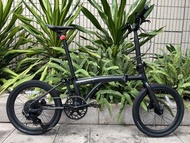 亮光黑色 ( 最新款一體頭管版 NEO 20吋 40T飛輪 ) JAVA NEO 9速 油剎 20吋 406 鋁合金折叠車 （三折叠小布 國布 ）送前後蛙燈叮叮