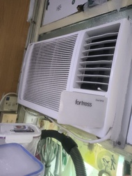 两匹。Fortress 窗口式冷氣機 Cool M18  请睇资料先……