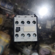 Siemens type 3TF42 22-0X 2NO 2NC 110V AC-1 30A Contactor