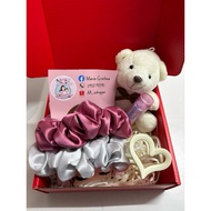 Gift pack ideas perfectly for for a birthday, holiday, or simple thank-you, gift packs