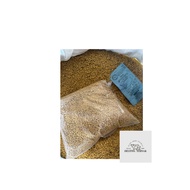 202 BC Broiler Finisher Chicken Feed Per 10 Kg, 15 Kg and 25 Kg