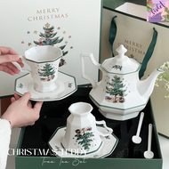 Violet Flamingo ชุดน้ำชา Christmas Teddy Tree ลายคริสต์มาส กาน้ำชา+แก้วคู่ พร้อมกล่องของขวัญ | Merry